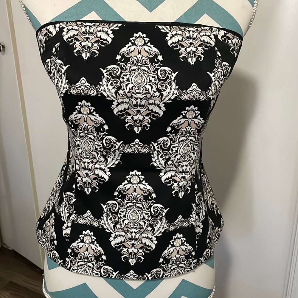 Strapless top